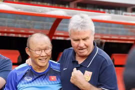 HLV Park Hang-seo coi vị chiến lược gia Guus Hiddink là ngọn núi lớn khó có thể vượt qua. (Ảnh: VFF)