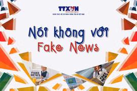 Tờ rơi Nói không với Fake News. (Nguồn: Vietnam+)