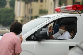 [Audio] Đãi cát tìm vàng giữa những ngổn ngang vì dịch COVID-19