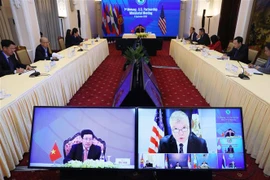 Thứ trưởng Ngoại giao Hoa Kỳ Stephen Biegun (màn hình phải) phát biểu tại Hội nghị Bộ trưởng Quan hệ đối tác Mekong-Hoa Kỳ lần thứ nhất. (Ảnh: Lâm Khánh/TTXVN)