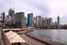 Nhà hàng phải đóng cửa do dịch COVID-19 tại Sydney, Australia, ngày 24/3/2020. (Ảnh: THX/TTXVN)
