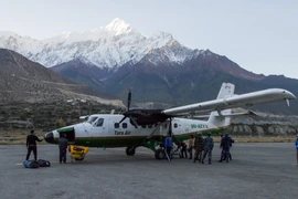 Máy bay Twin Otter tại sân bay ở Jomsom, Mustang, Nepal. (Nguồn: THX/TTXVN)