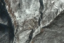 Hình ảnh vệ tinh cho thấy các hoạt động tại bãi thử hạt nhân Punggye-ri của Triều Tiên. (Nguồn: Reuters/TTXVN)