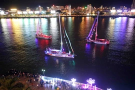 Diễu hành thuyền buồm Clipper trên sông Hàn. (Ảnh: Trần Lê Lâm/TTXVN)