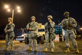 Cảnh sát được tăng cường để đảm bảo an ninh ở Charlotte ngày 22/9. (Nguồn: AFP/TTXVN)