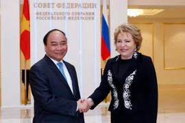 Thủ tướng Nguyễn Xuân Phúc hội kiến với Chủ tịch Hội đồng Liên bang Nga, bà Valentina Matviyenko. (Ảnh: Thống Nhất/TTXVN)
