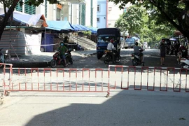 Một khu vực phong tỏa phòng chống lây nhiễm COVID-19 tại Lào Cai, hồi tháng 6/2021. (Ảnh: Quốc Khánh/TTXVN)