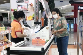 Hầu hết các hệ thống bán lẻ trên địa bàn Thành phố Hồ Chí Minh đã hoạt động trở lại. (Ảnh: Mỹ Phương/TTXVN)