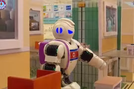 Hình ảnh chụp từ trang tin DPRK Today của Triều Tiên, cho thấy robot giáo dục tại một trường học vào ngày 24/2/2021. (Nguồn: koreabizwire.com)