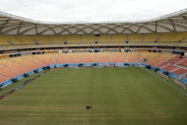 Sân vận động diễn ra trận thư hùng Anh-Italy vẫn chưa hoàn thiện