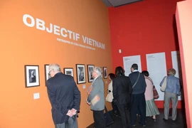 Triển lãm ảnh đen trắng "Ống kính Việt Nam" tại Pháp