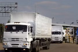 Nhóm xe cứu trợ nhân đạo đầu tiên của Nga đã tới Lugansk