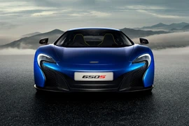 Chiếc xe McLaren 650S đầu tiên vừa được xuất xưởng