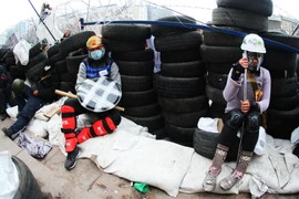 Chính quyền Ukraine thương lượng với phe biểu tình ở miền Đông