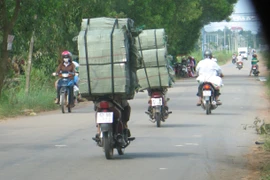 Thuốc lá ngoại nhập lậu ào ạt tràn về Thành phố Hồ Chí Minh
