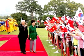 Tổng Bí thư kết thúc tốt đẹp chuyến thăm Đại Hàn Dân Quốc