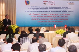 Việt Nam-Singapore tăng hợp tác trong bồi dưỡng cán bộ lãnh đạo