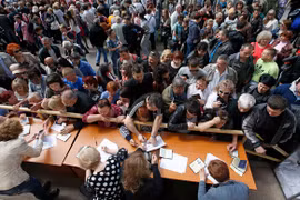 EU dọa trừng phạt Nga nếu công nhận bầu cử ở Donetsk, Lugansk