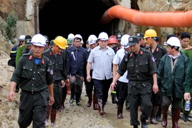 Phó Thủ tướng sốt ruột tiến độ cứu hộ vụ sập hầm thủy điện