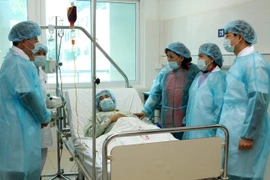 Bệnh viện Xanh Pôn lần đầu ghép thận không cùng huyết thống 