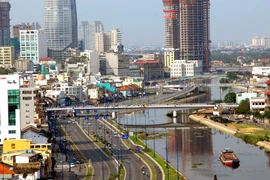 Tìm ý tưởng điều chỉnh quy hoạch xây dựng vùng TP Hồ Chí Minh