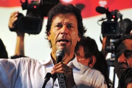 Pakistan: Tòa án ra lệnh bắt giữ lãnh đạo hai đảng đối lập