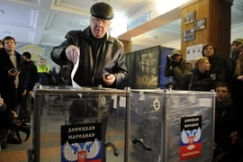 Ukraine kêu gọi Nga không công nhận bầu cử của phe nổi dậy