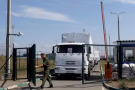Thủ tướng Merkel đề nghị Nga đóng biên giới với Ukraine