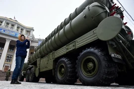 Trung Quốc là quốc gia đầu tiên sở hữu tên lửa S-400 của Nga