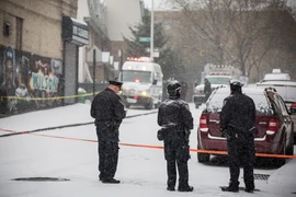 Bắt hai nghi can trong vụ nổ súng vào cảnh sát New York