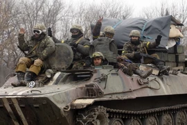 Quân đội Ukraine lại bị cáo buộc vi phạm lệnh ngừng bắn