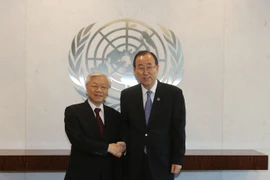 Tổng Thư ký Liên hợp quốc Ban Ki-moon đón Tổng Bí thư Nguyễn Phú Trọng. (Ảnh: Trí Dũng/TTXVN)