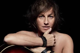 Trốn thuế, nữ danh ca của "Mùa hè Italy" sắp phải ra hầu tòa 