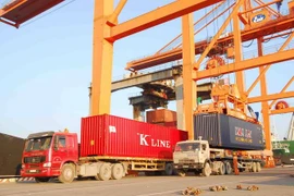 Bài 1: Báo cáo Chính phủ đánh giá kết quả phát triển kinh tế-xã hội