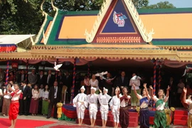 Campuchia kỷ niệm ngày chiến thắng chế độ diệt chủng Khmer Đỏ 