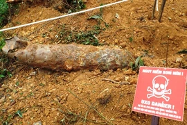 Quảng Bình xử lý quả bom lớn nằm gần đường Hồ Chí Minh