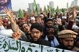 Biểu tình phản đối tạp chí Charlie Hebdo tại các nước Nam Á