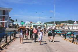 Thu hút du khách nước ngoài đến với đảo ngọc Phú Quốc