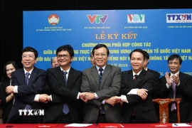 Thông tấn xã Việt Nam phối hợp công tác với Mặt trận Tổ quốc
