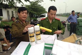 Hà Nội thu giữ hàng nghìn sản phẩm lõi lọc nước Kangaroo giả