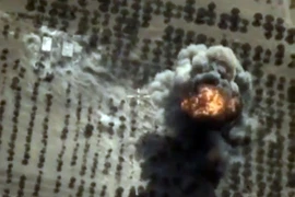 Không quân Nga không kích trúng mục tiêu IS tại tỉnh Idlib, Syria ngày 15/10. (Nguồn: AFP/TTXVN)