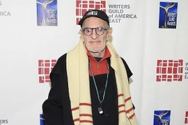 Nhà văn Mỹ gây sốc khi cho rằng Lincoln và Washington là gay