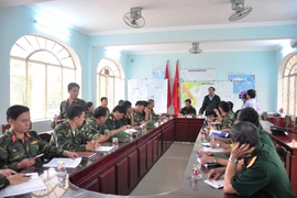 Họp Sở Chỉ huy tiền phương phòng chống bão số 3. (Ảnh: TTXVN phát)