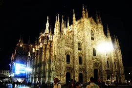 Quảng trường Duomo ở Milan, Italy. (Ảnh: Quang Thanh/Vietnam+)