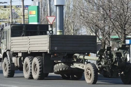 Tổng thống Ukraine: Các bên rút phần lớn vũ khí hạng nặng