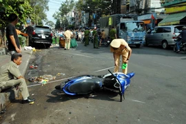 Ôtô va chạm xe máy tại Nghệ An và Sơn La, 2 người tử vong