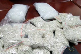 Bắt quả tang gần 3kg ma túy gửi đi Australia tại sân bay Nội Bài