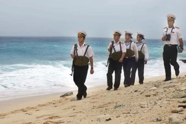 Các chiến sỹ tuần tra ven biển thuộc quần đảo Trường Sa của Việt Nam. (Ảnh: Hoàng Hùng/TTXVN)