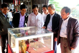 Nam Định trưng bày, đấu giá hơn 1.000 cổ vật dịp đầu Xuân