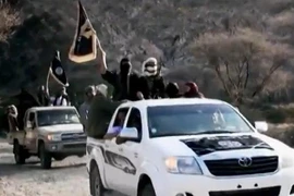 Các tay súng al-Qaeda ở Bán đảo Arab (AQAP) tại một địa điểm bí mật ở Yemen. (Ảnh: AFP/TTXVN)